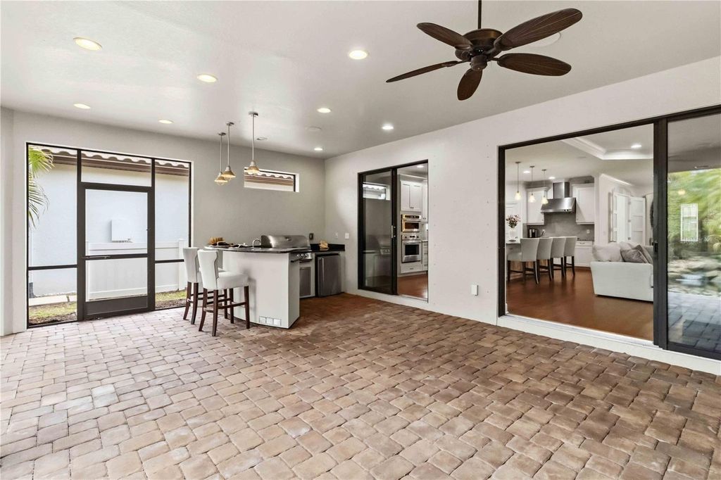 Image 33 of property listing at 13223 PALERMO DRIVE, Bradenton, FL 34211