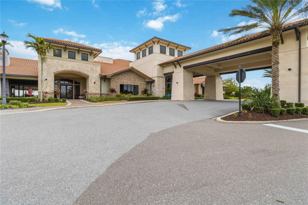 Image 43 of property listing at 13223 PALERMO DRIVE, Bradenton, FL 34211