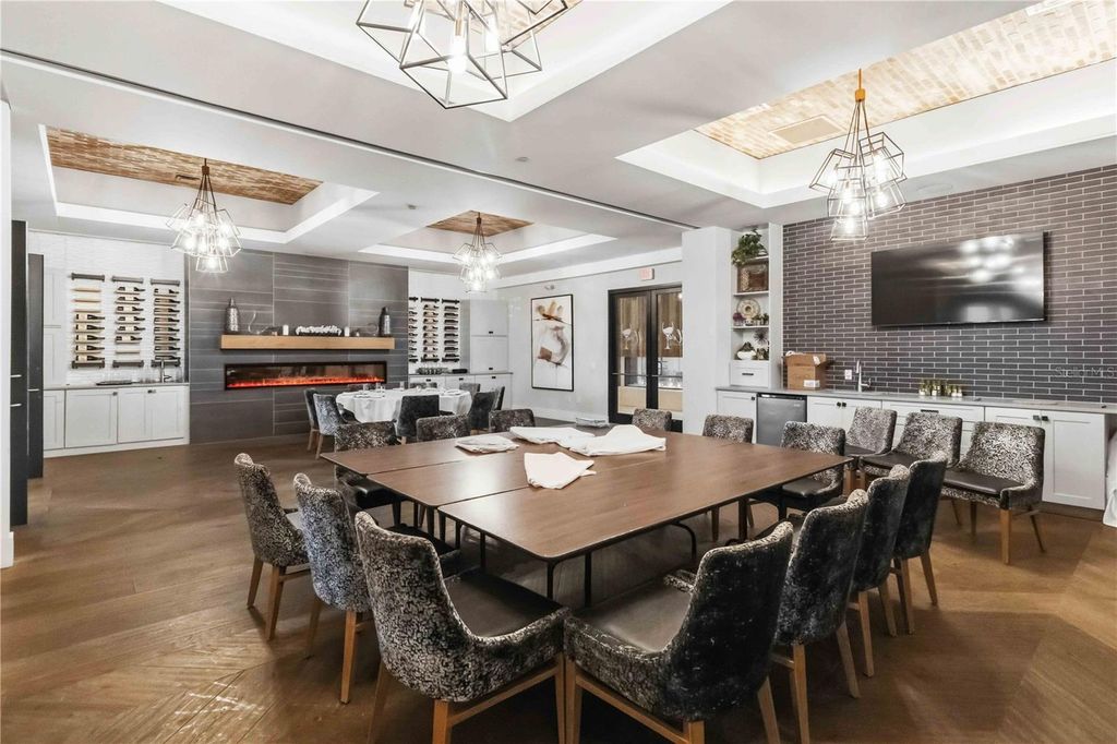 Image 49 of property listing at 13223 PALERMO DRIVE, Bradenton, FL 34211