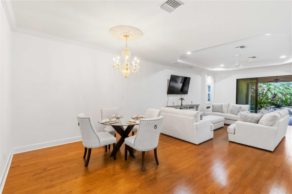 Image 6 of property listing at 13223 PALERMO DRIVE, Bradenton, FL 34211