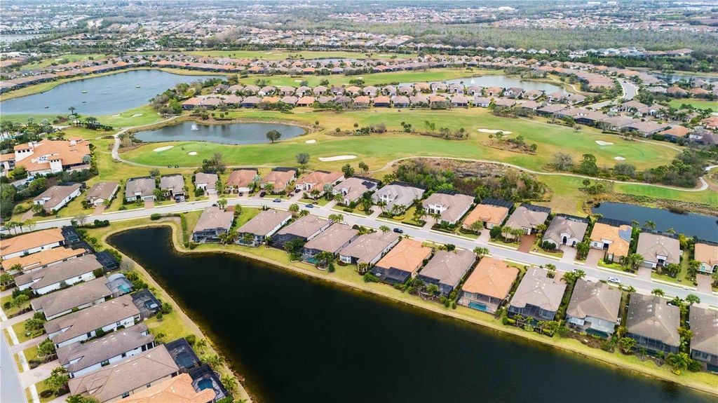 Image 75 of property listing at 13223 PALERMO DRIVE, Bradenton, FL 34211