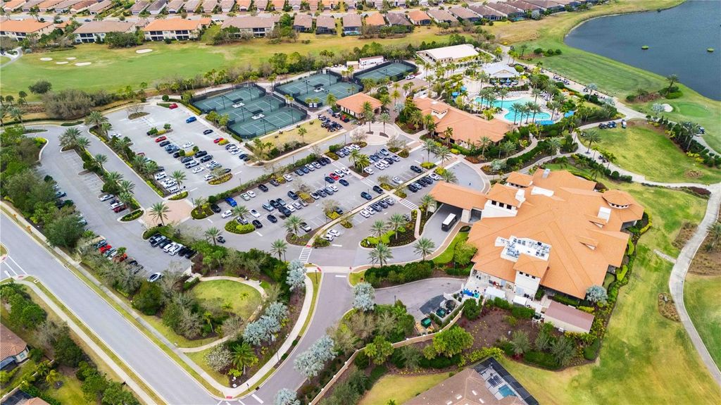 Image 76 of property listing at 13223 PALERMO DRIVE, Bradenton, FL 34211