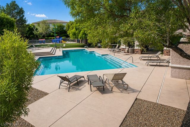 227 Serenity Crest Street, Henderson, NV 89012