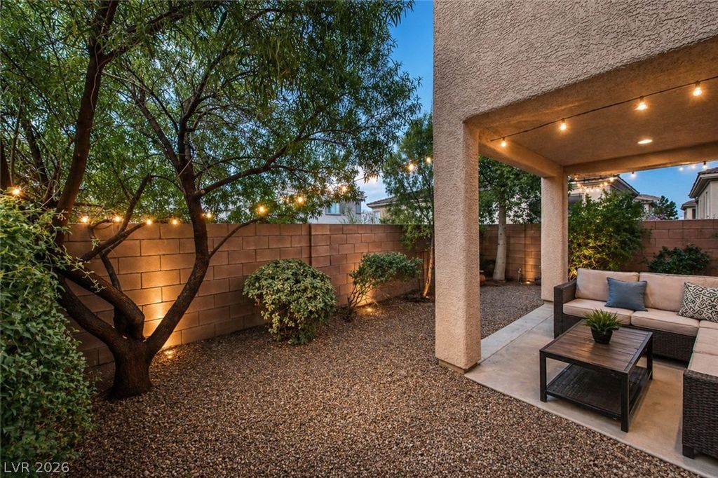 227 Serenity Crest Street, Henderson, NV 89012