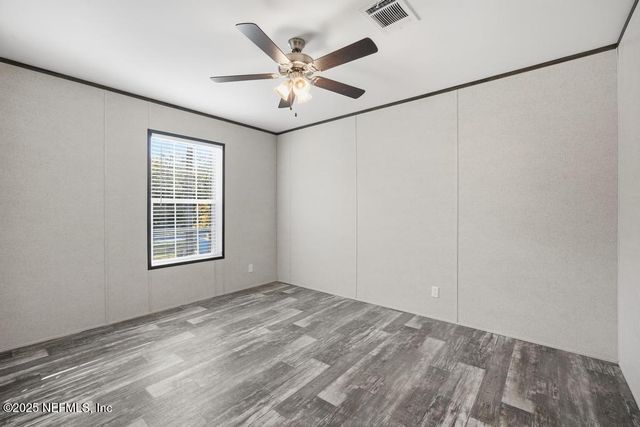 156 WALLACE Street, Interlachen, FL 32148