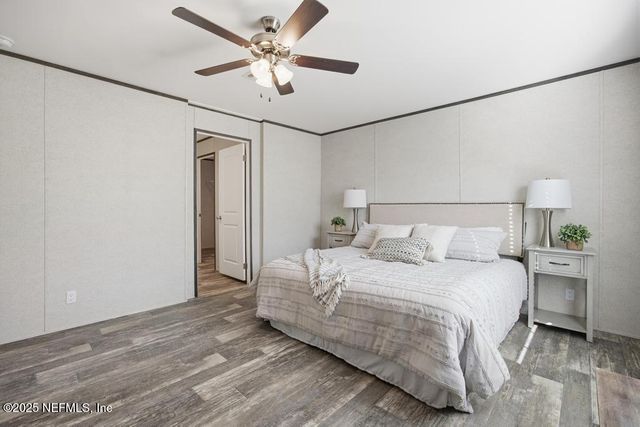 156 WALLACE Street, Interlachen, FL 32148