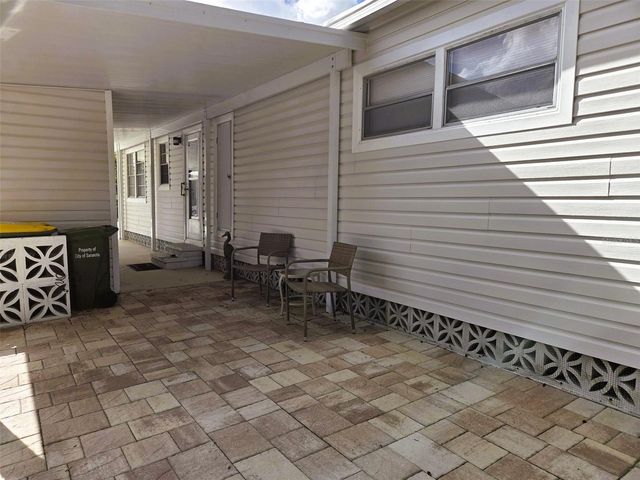 3383 OAKWOOD BOULEVARD N, Sarasota, FL 34237