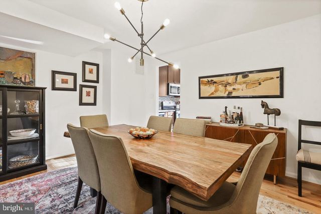 16 S ABINGDON ST, Arlington, VA 22204