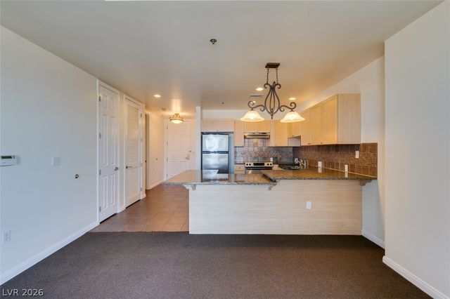 2405 West Serene Avenue 823, Las Vegas, NV 89123