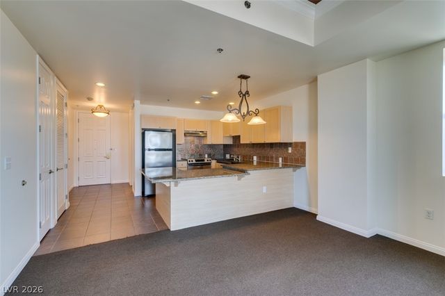 2405 West Serene Avenue 823, Las Vegas, NV 89123