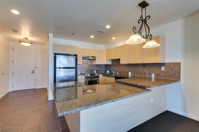2405 West Serene Avenue 823, Las Vegas, NV 89123