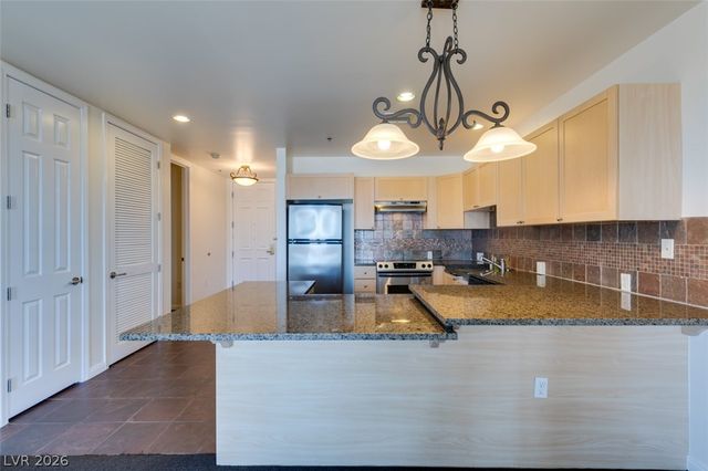 2405 West Serene Avenue 823, Las Vegas, NV 89123