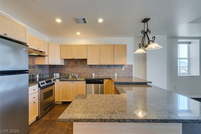 2405 West Serene Avenue 823, Las Vegas, NV 89123