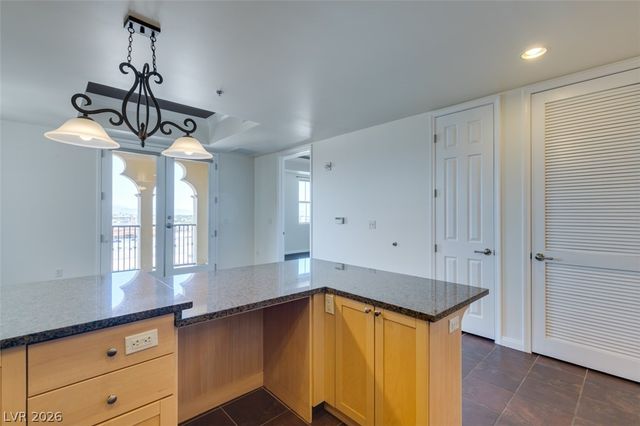2405 West Serene Avenue 823, Las Vegas, NV 89123