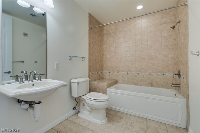2405 West Serene Avenue 823, Las Vegas, NV 89123