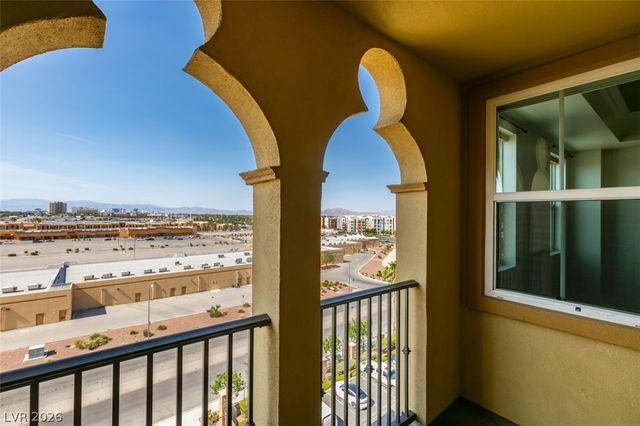 2405 West Serene Avenue 823, Las Vegas, NV 89123