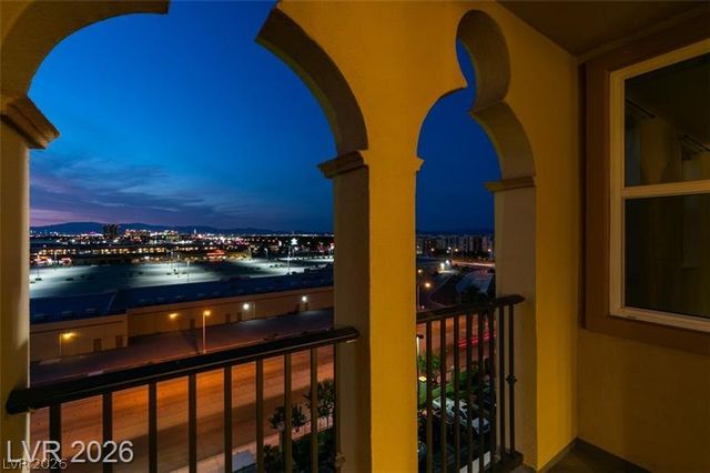 2405 West Serene Avenue 823, Las Vegas, NV 89123