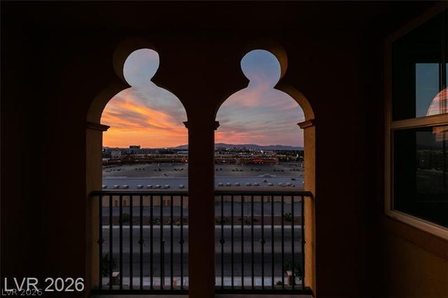 2405 West Serene Avenue 823, Las Vegas, NV 89123