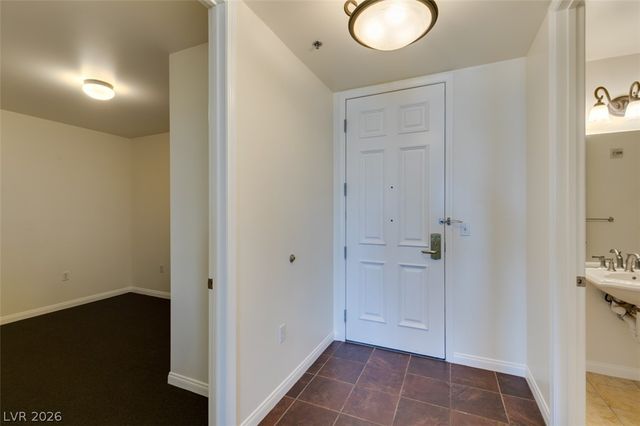 2405 West Serene Avenue 823, Las Vegas, NV 89123