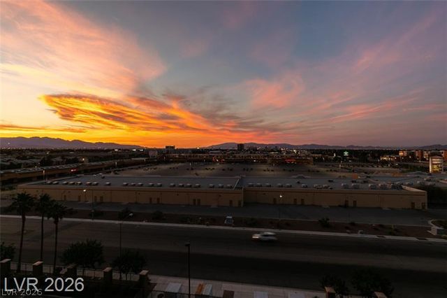 2405 West Serene Avenue 823, Las Vegas, NV 89123