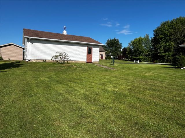 2670 LAURIE Drive, Waterford, PA 16441