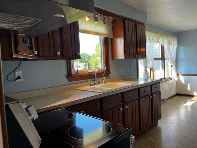 2670 LAURIE Drive, Waterford, PA 16441