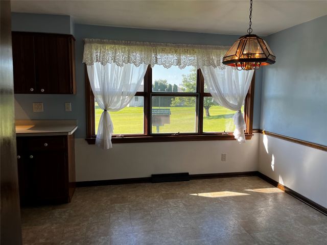 2670 LAURIE Drive, Waterford, PA 16441