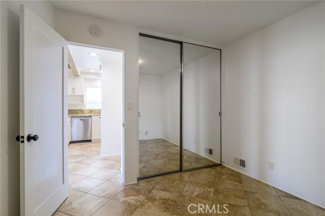 302 S Bay Front, Newport Beach, CA 92662