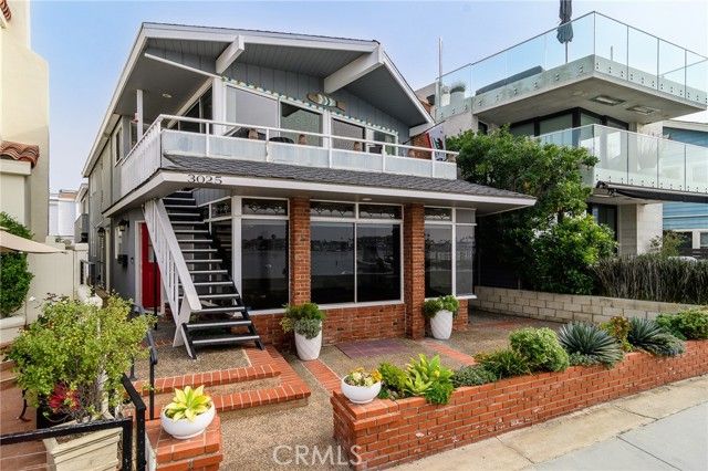 302 S Bay Front, Newport Beach, CA 92662