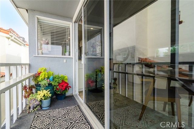 302 S Bay Front, Newport Beach, CA 92662