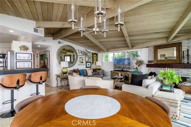 302 S Bay Front, Newport Beach, CA 92662