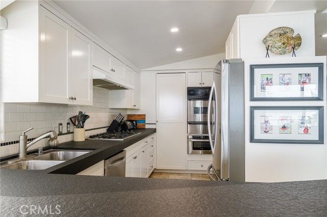 302 S Bay Front, Newport Beach, CA 92662