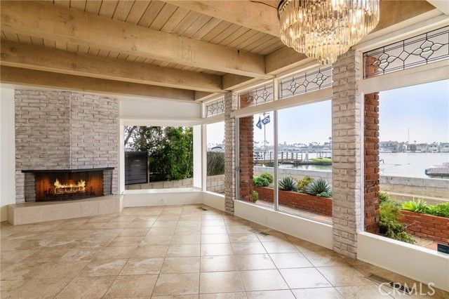 302 S Bay Front, Newport Beach, CA 92662