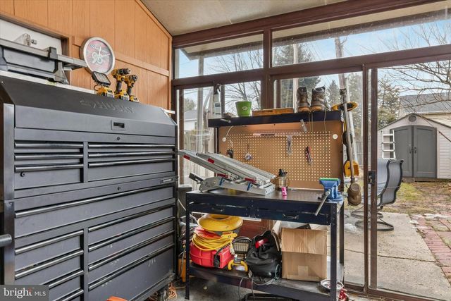 6 PENNINGTON LN, Quakertown, PA 18951