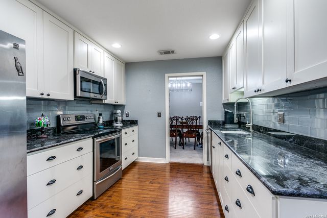 8942 Willmon Way, San Antonio, TX 78239