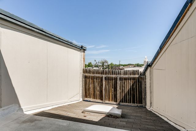 8942 Willmon Way, San Antonio, TX 78239