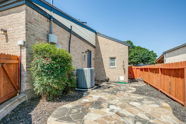 8942 Willmon Way, San Antonio, TX 78239