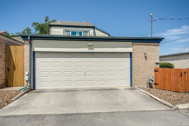 8942 Willmon Way, San Antonio, TX 78239