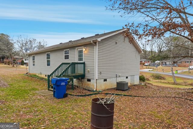 31 Debbie Lane, Dallas, GA 30132