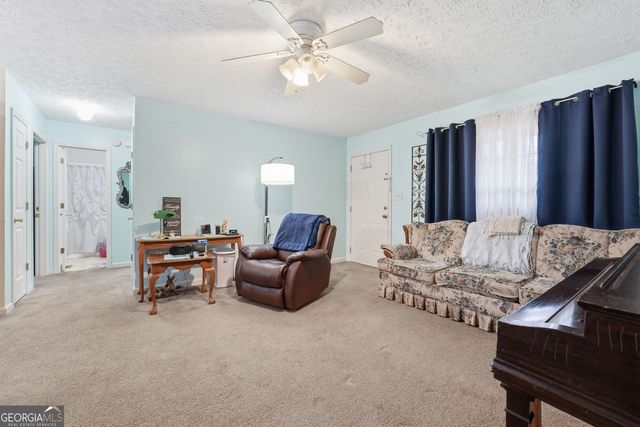 31 Debbie Lane, Dallas, GA 30132