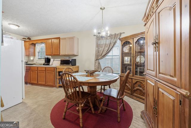 31 Debbie Lane, Dallas, GA 30132