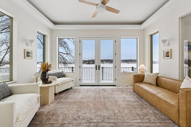 6001 Ridgewood Road, Mound, MN 55364