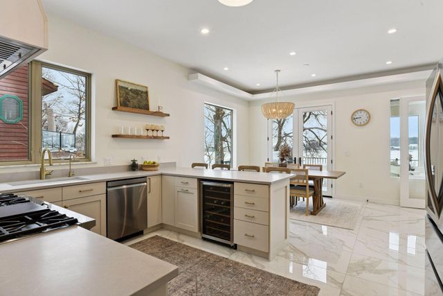 6001 Ridgewood Road, Mound, MN 55364