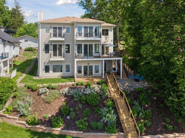 6001 Ridgewood Road, Mound, MN 55364