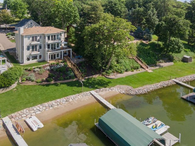 6001 Ridgewood Road, Mound, MN 55364