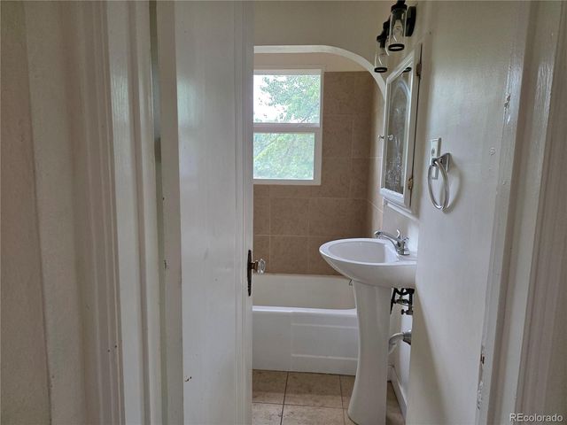 3140 W Girard Avenue, Englewood, CO 80110