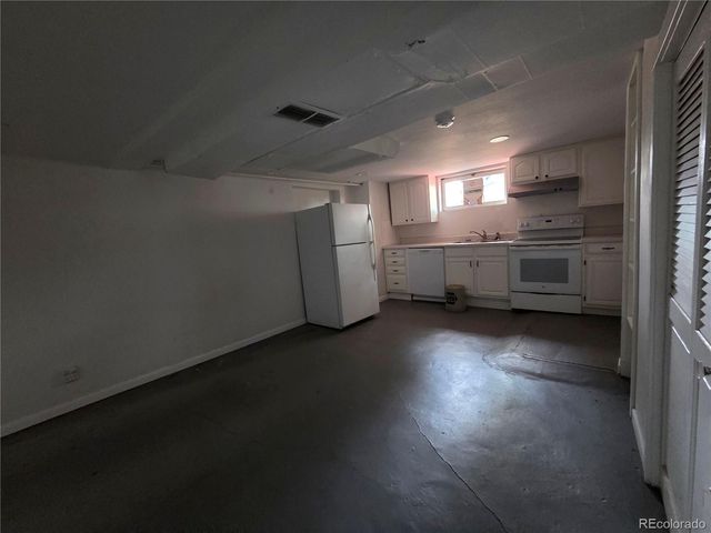 3140 W Girard Avenue, Englewood, CO 80110