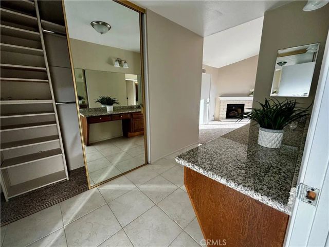 2562 E Lark Ellen, Anaheim, CA 92806