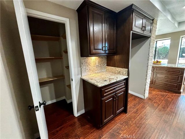 2562 E Lark Ellen, Anaheim, CA 92806