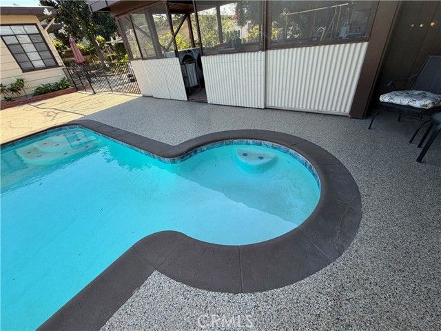 3590 Buchanan Street, Riverside, CA 92503